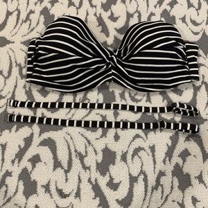 B&W Striped Bikini Top w/ detachable Straps